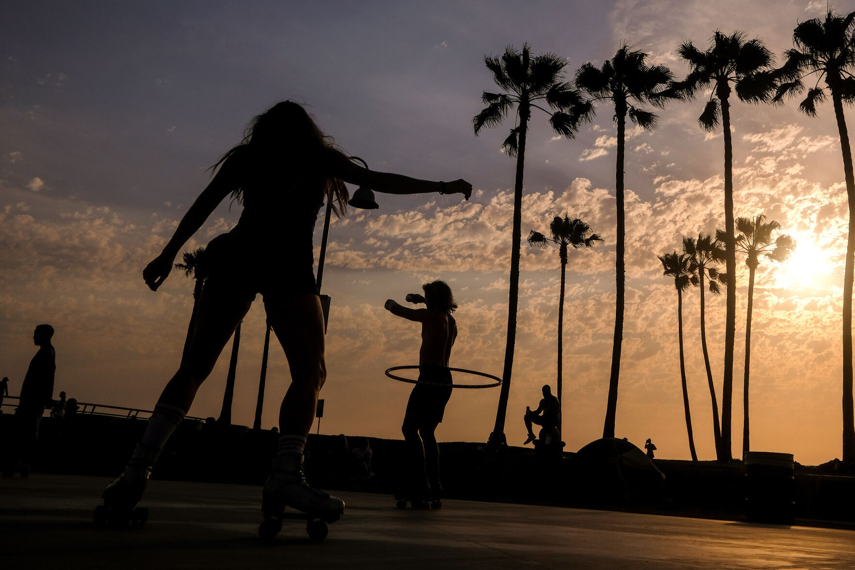 Los Angeles: Paint the town white